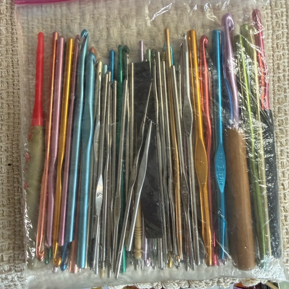 Vintage Crochet Hook Set. Boye, Susan Bates, Lee Wards, Milward